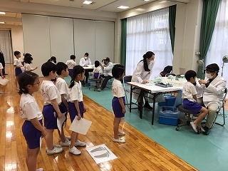 小学校身体測定 聖ヨゼフ学園