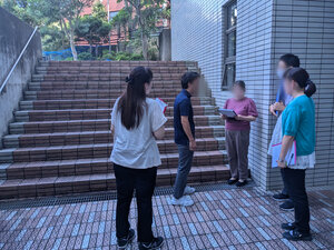 guide outside.jpg