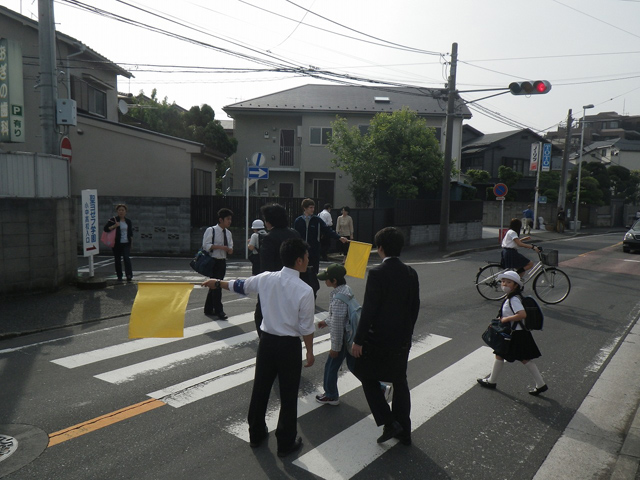 朝の登校指導